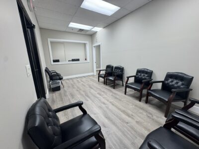 1-WAITING-ROOM